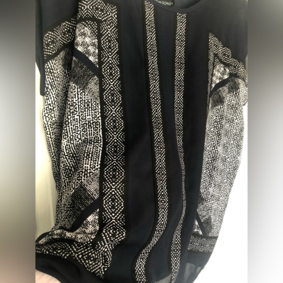 Casual Business Professional Cynthia Rowley Top - Picture 3 of 6